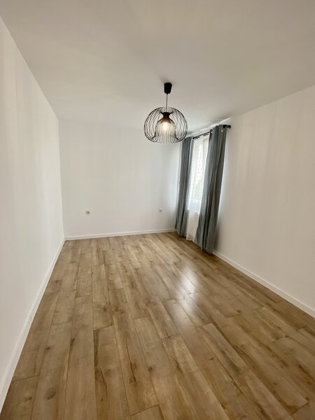 Crangasi, str Ceahlaul, centrala proprie, High Class